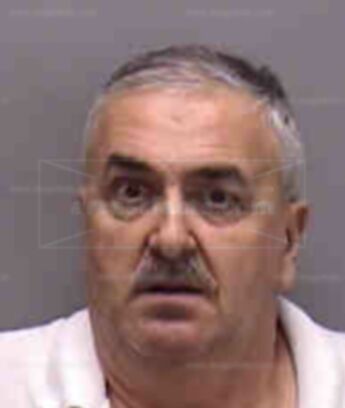 Frank D Razzano