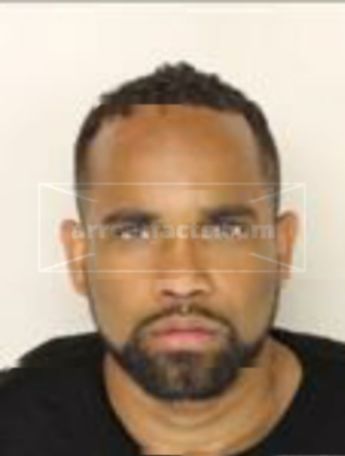 Ismael Colon