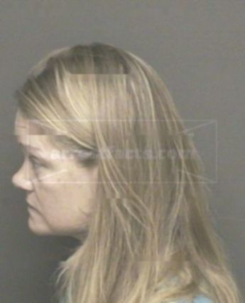 Donna L Crews