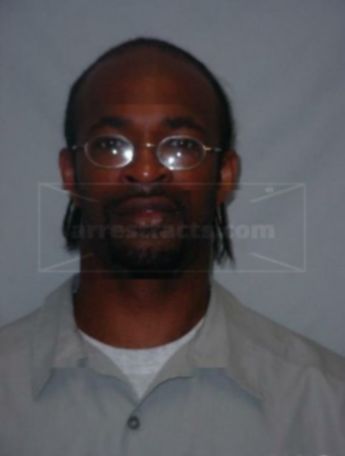 Kevin L Loggins