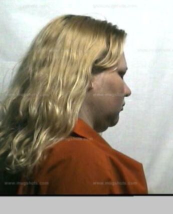 Lindy L Dobbs