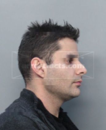 Oscar A Guzman