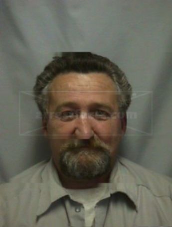 Lonnie R Teeter