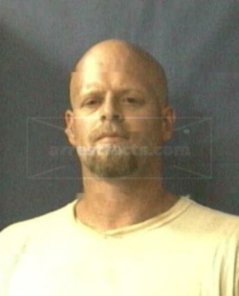 Robert R Yates