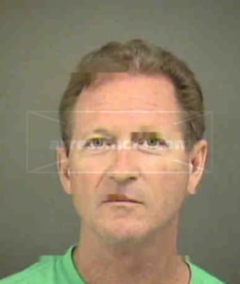 Robert M Lutz