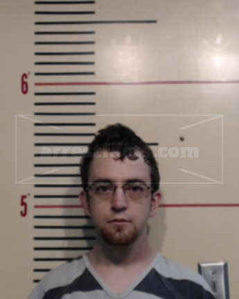 Kyle L Carter