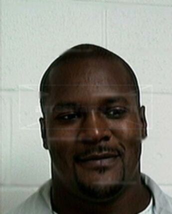 Aric D Knox