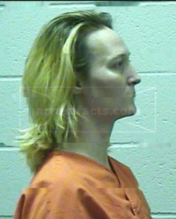 Rebecca R Pettit