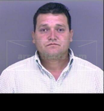 Oscar G Lopez