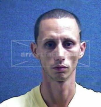 Victor L Ramirez