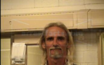 Earl J Sanders
