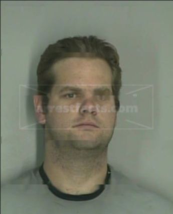 Zachary M Strauss