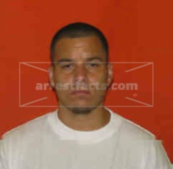 Travis R Urbina