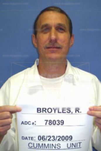 Richard T Broyles