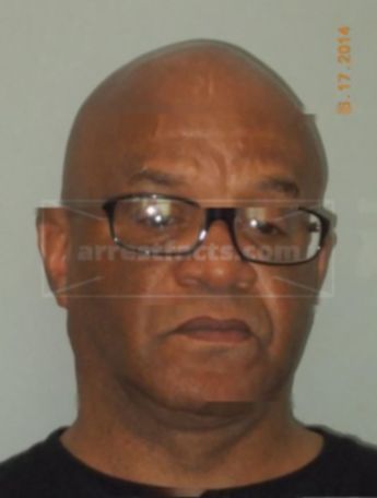 Carlten R Mcintosh