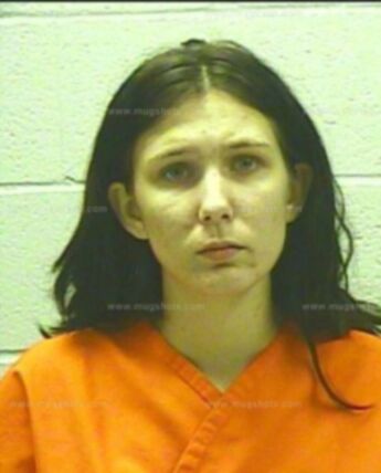 Alicia R Smith