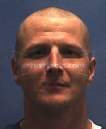 Bradley D Hooper