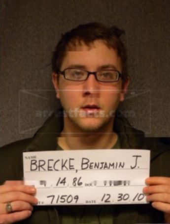 Benjamin J Brecke