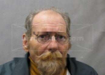 Robert D Howell