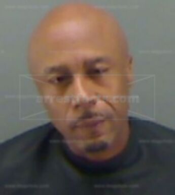 Shun Noel Helton