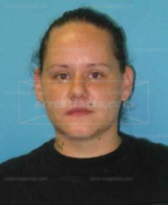 Lindsay Lee Caparrelli