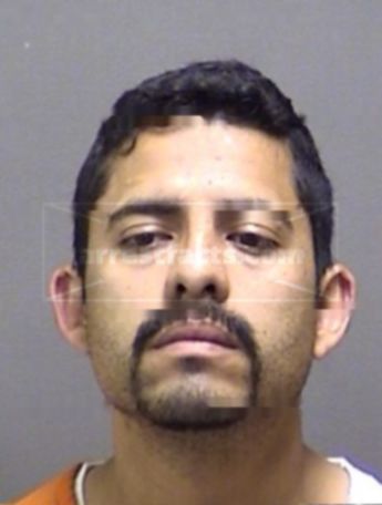 Esau Espinoza