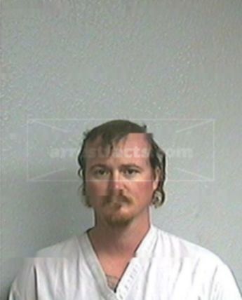 Michael Lynn (Le Richardson