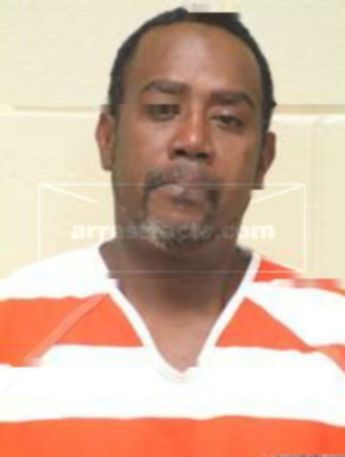 Dion Miguiel Starks