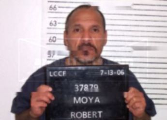Robert Moya