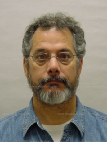 Mark E Flynn