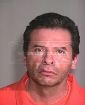 Robert S Perez