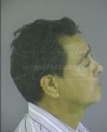 Daniel T Ledesma