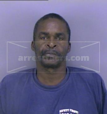 Roland W Isadore