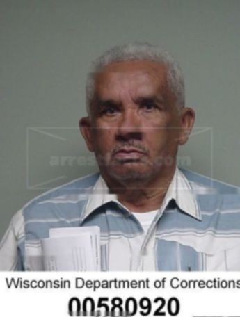 Luis E Diaz