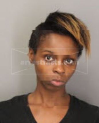 Lyshundria Cox