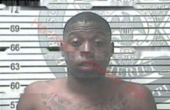Deionte Desmond Banks
