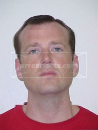 Robert E Higdon