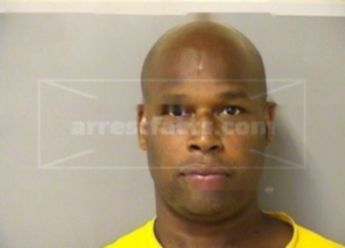 Wallace T Mays
