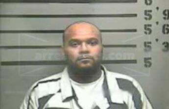 Shaumbi Trenon Clay