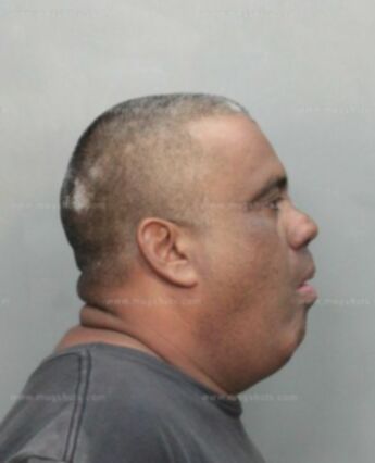 Lazaro Zamora