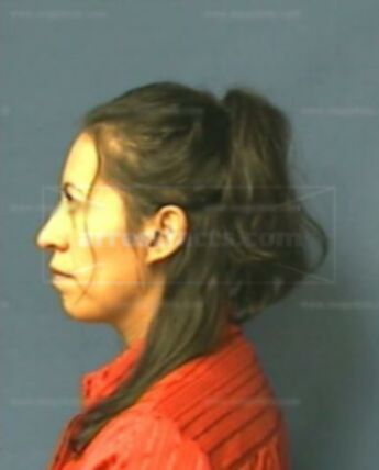 Azucena Medina-Hernandez