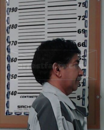 Mario Flores-Miranda