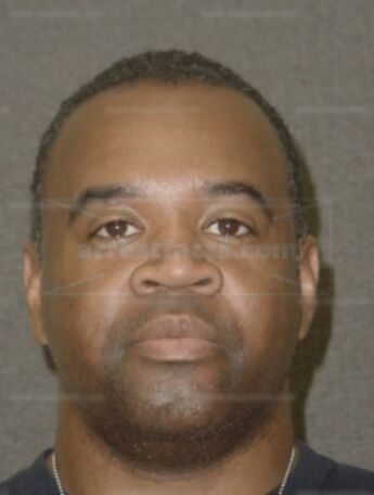 Willie L Jones