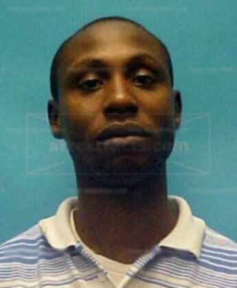Lonnie D Campbell
