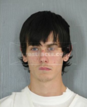 Zachary D Longworth
