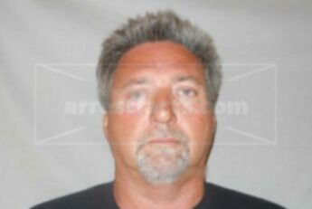 Larry L Moffett Jr