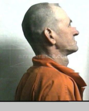 Darrell D Henry