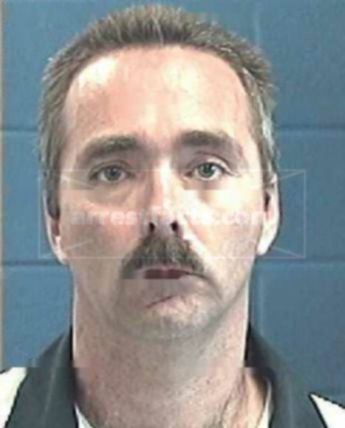 Dennis Lee Kearns
