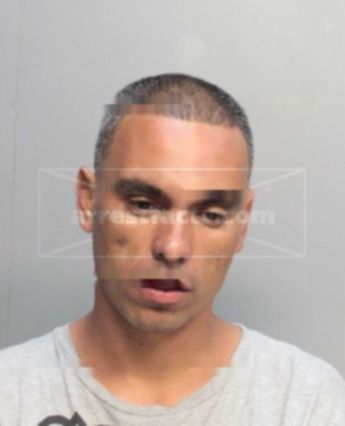 Steven Leonidas Santana