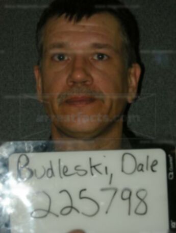 Dale D Budleski